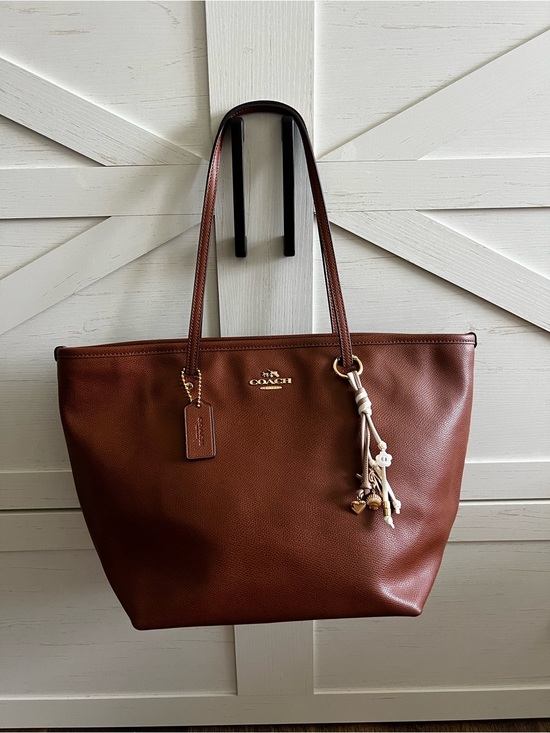 Coach Handbags - Coach Brown Pebbled Leather City Tote Bag Gold Hardware excellent condition